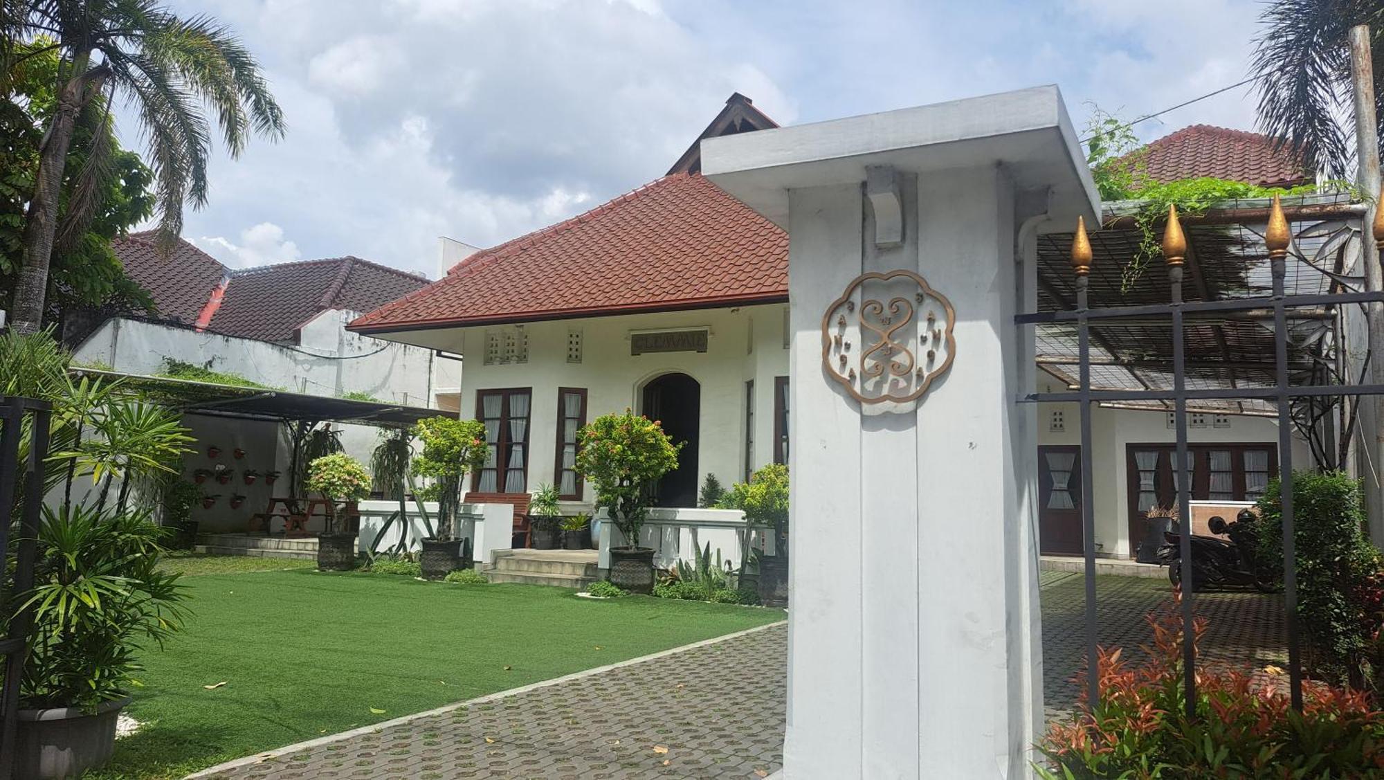 Clemmie Huis Yogyakarta Exteriör bild
